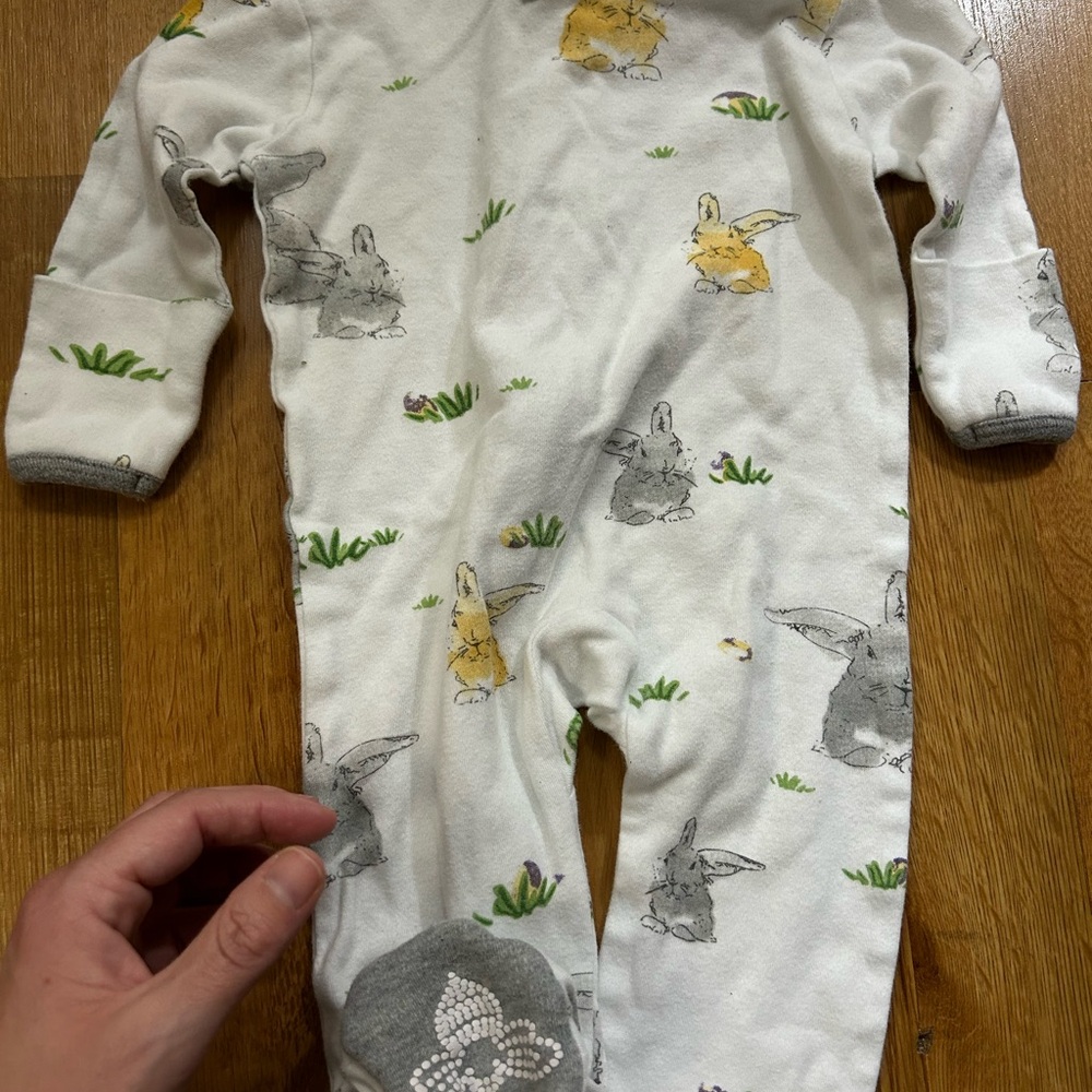 Burt's Bees Baby Cream Footed One-Piece with Bunny Print